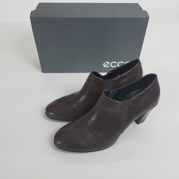 ecco shape 55 plateau stack shootie